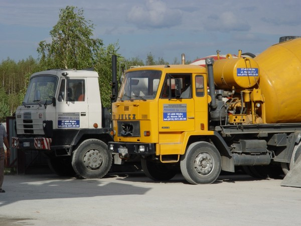 Usługi sprzętowo-transportowe